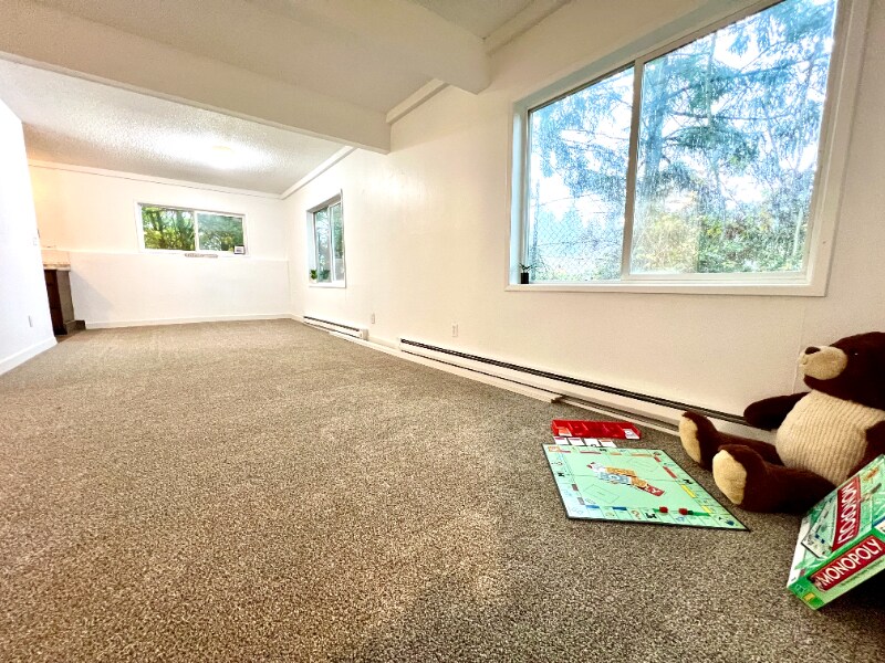 Building Photo - 1005 Bloyd St