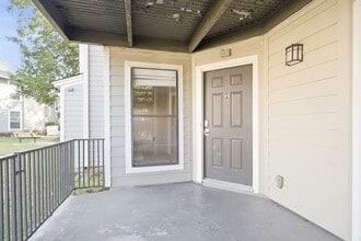 Building Photo - 10616 Mellow Meadow Dr