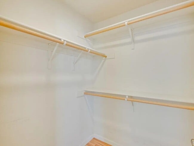 Building Photo - SAN JOSE-beautiful  townhome with tandem t...