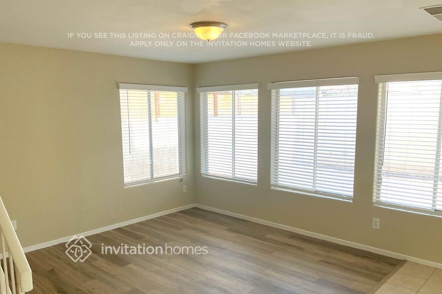 Building Photo - 7009 Glass Slipper Ct