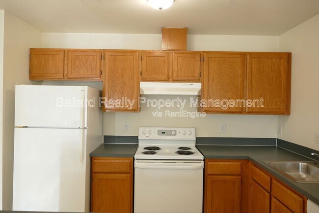 Building Photo - 1550 NW 51st St
