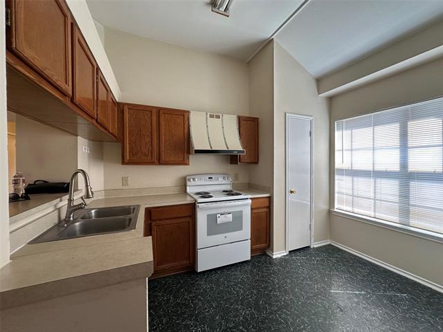 Building Photo - 7605 Cornell Dr