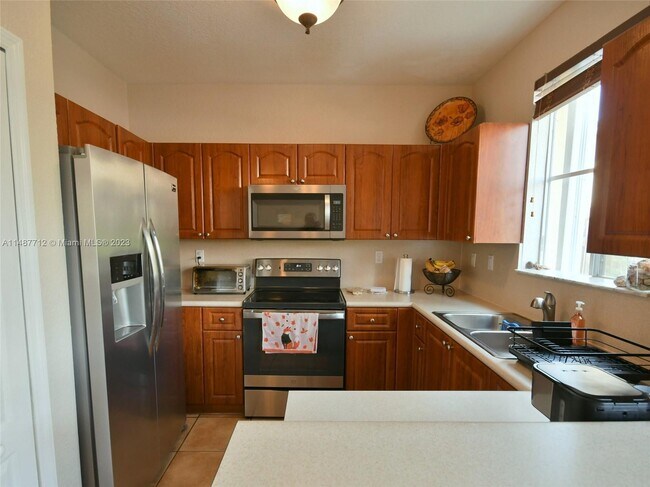 Building Photo - 7321 NW 174th Ter