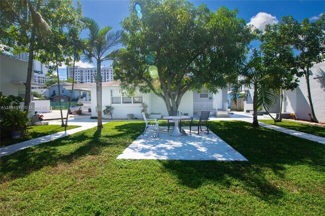 Primary Photo - 1840 Fillmore St