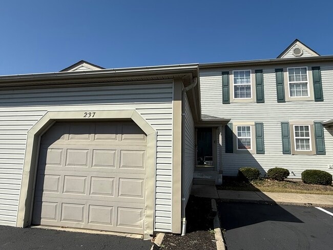 Primary Photo - 2 Bedroom, 1 Bath Condo in Blacklick