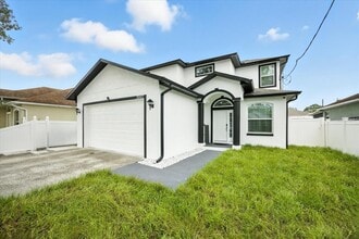 Building Photo - 3007 W Haya St