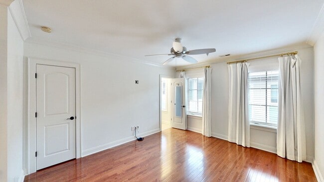 Building Photo - 1328 Ordermore Ave