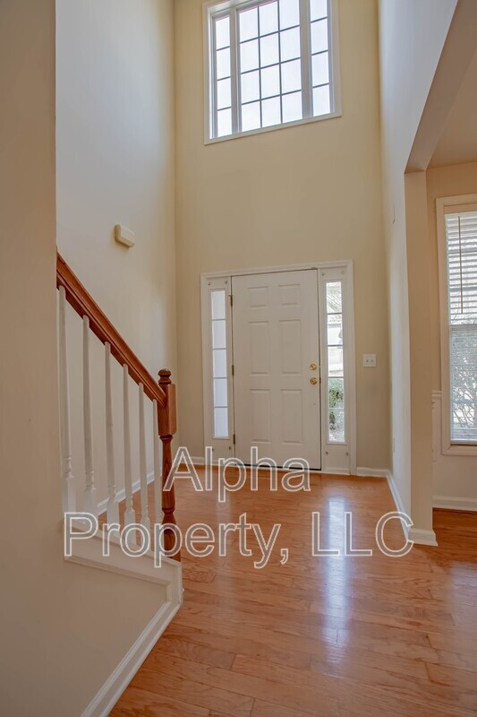 Building Photo - 111 Shairpin Ln