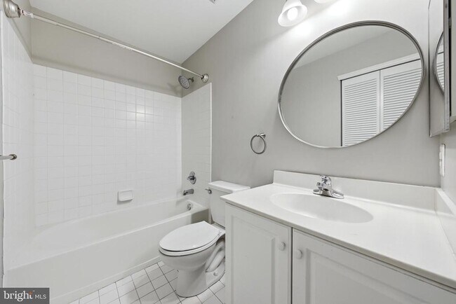 Building Photo - 3518 Trevi Ct