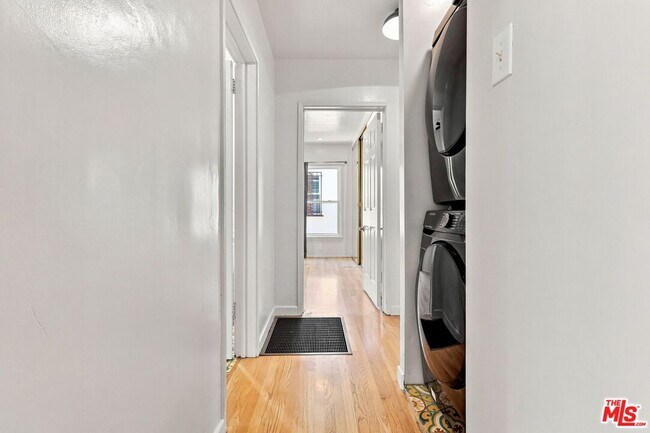 Building Photo - 5412 Marburn Ave