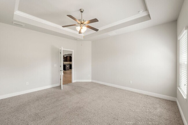 Building Photo - For Lease - Executive 3 BR/2 BA Home by No...