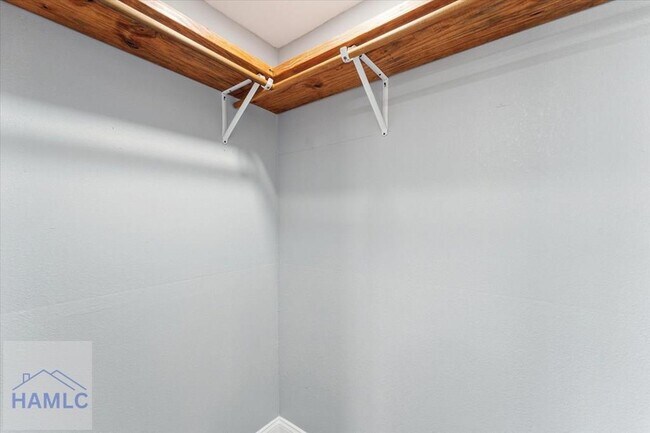 Building Photo - 8576 E B Cooper Hwy