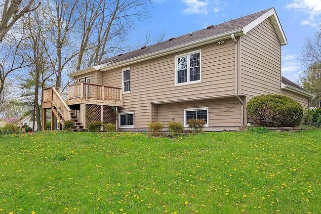 Building Photo - 8231 Bold Forbes Ct