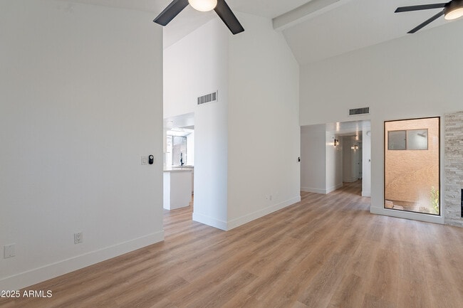 Building Photo - 1717 N Ventura Ln