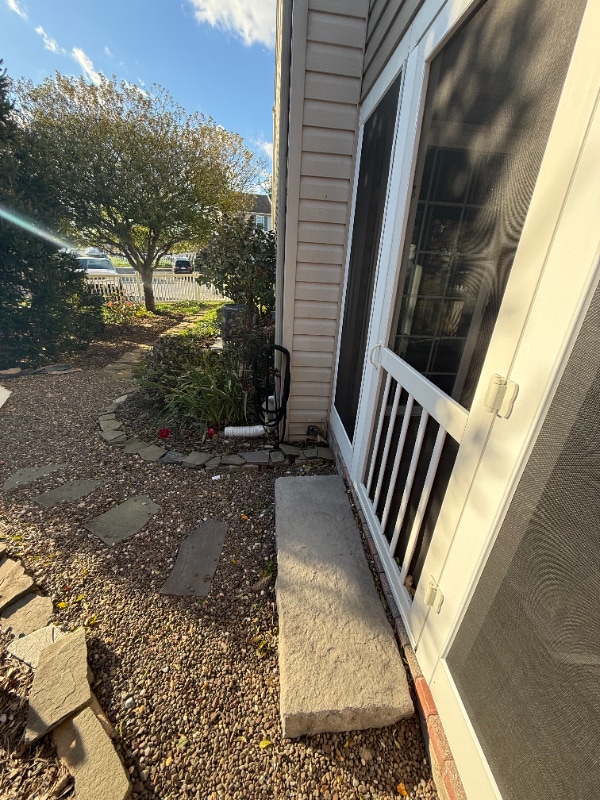 Building Photo - 48 Laurel Dr