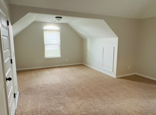 Building Photo - Beautiful 5BR/5BA Home in Greer!