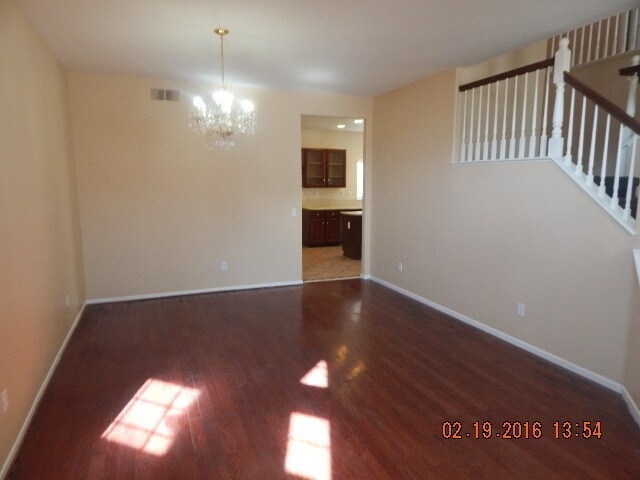 Building Photo - 3015 Briarhaven Ln