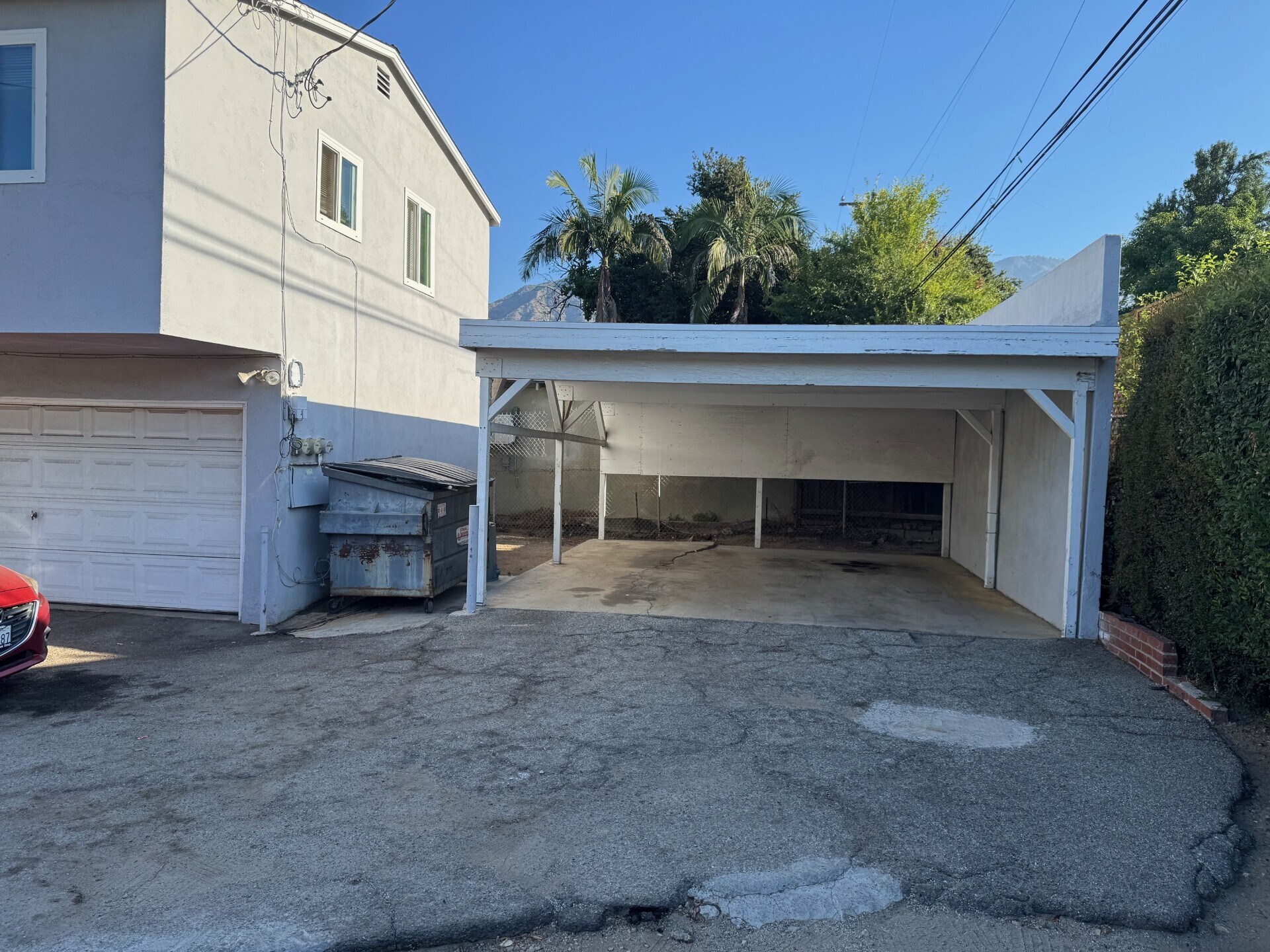 Building Photo - 130 N Ivy Ave