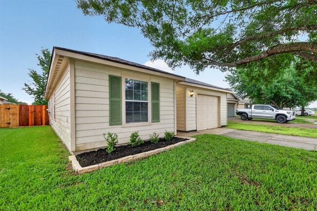 Building Photo - 4611 Snowdrop Ct