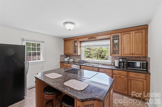 Building Photo - 3120 Baucom Rd