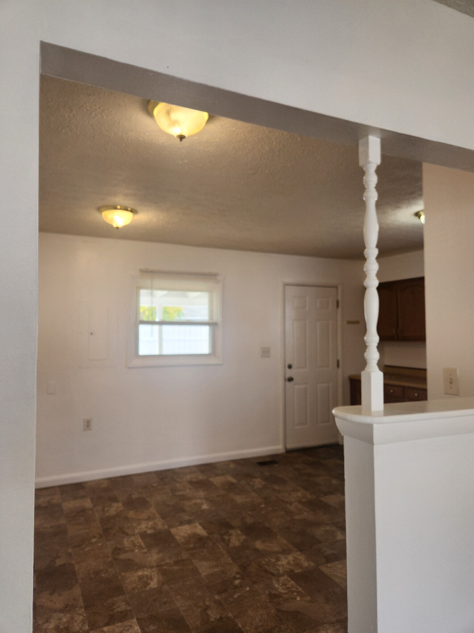 Building Photo - 1619 Townsley Rd