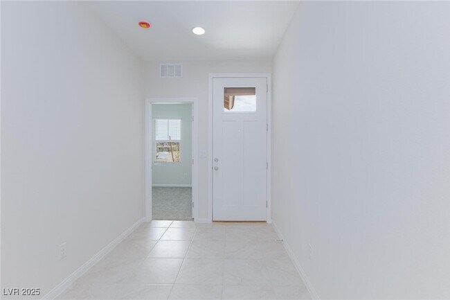 Building Photo - 819 Cottonwood Hl Pl
