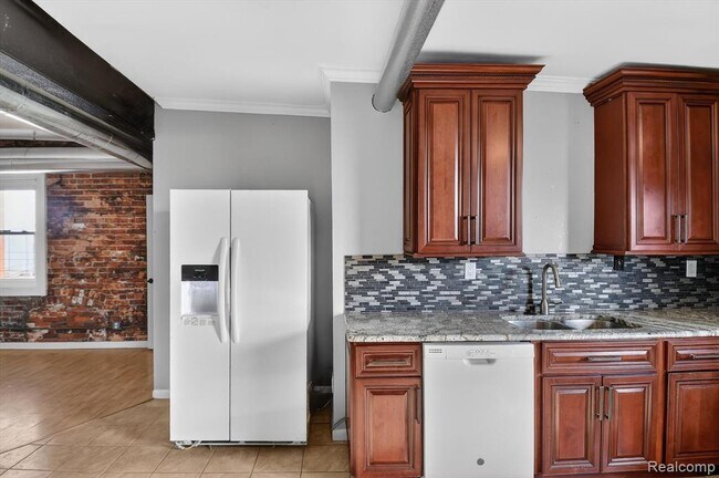 Building Photo - 1104 4th St