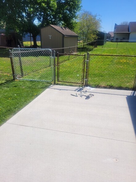 Building Photo - 1760 Shoshoni Dr
