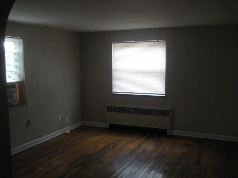 Living Room - 1604 Sutton Ave