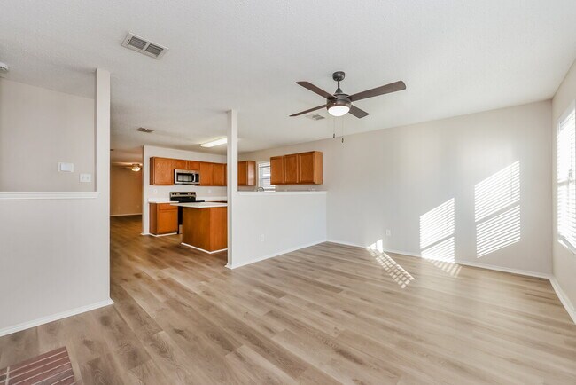 Building Photo - 4229 Gray Fox Dr