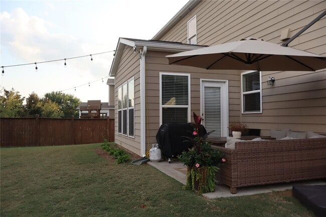 Building Photo - 701 Woodbridge Dr