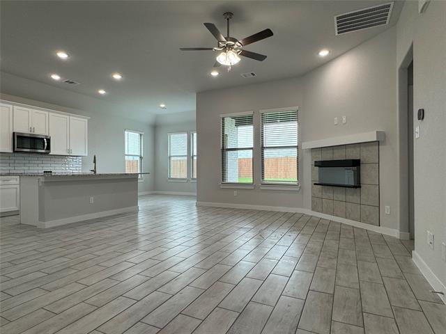 Building Photo - 831 Rosebud Trl