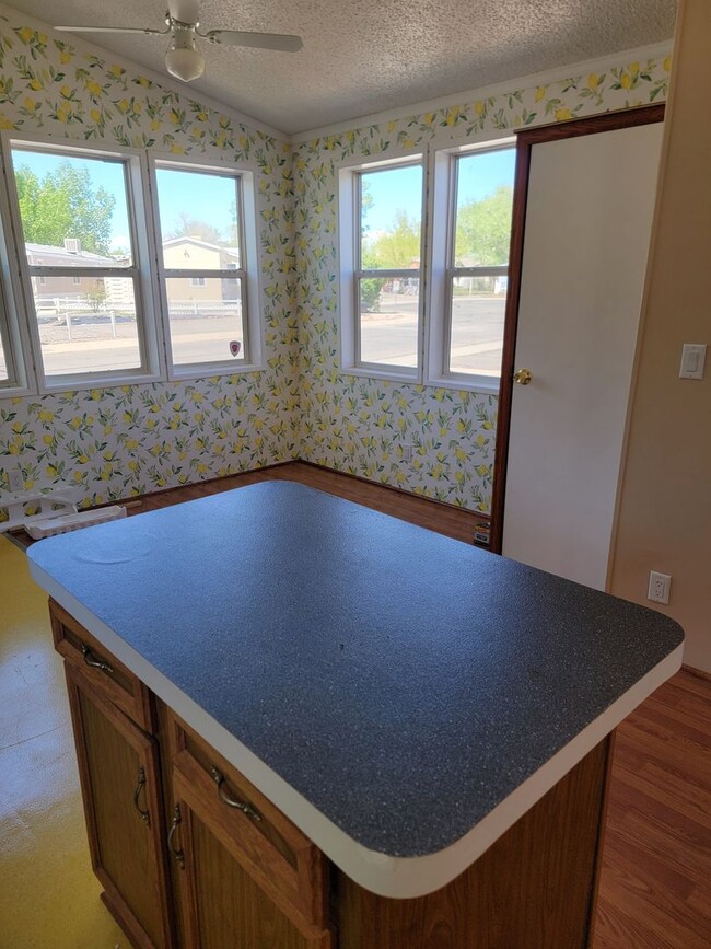 Building Photo - Bright 3-Bed, 2-Bath Home with Yard in 55+...