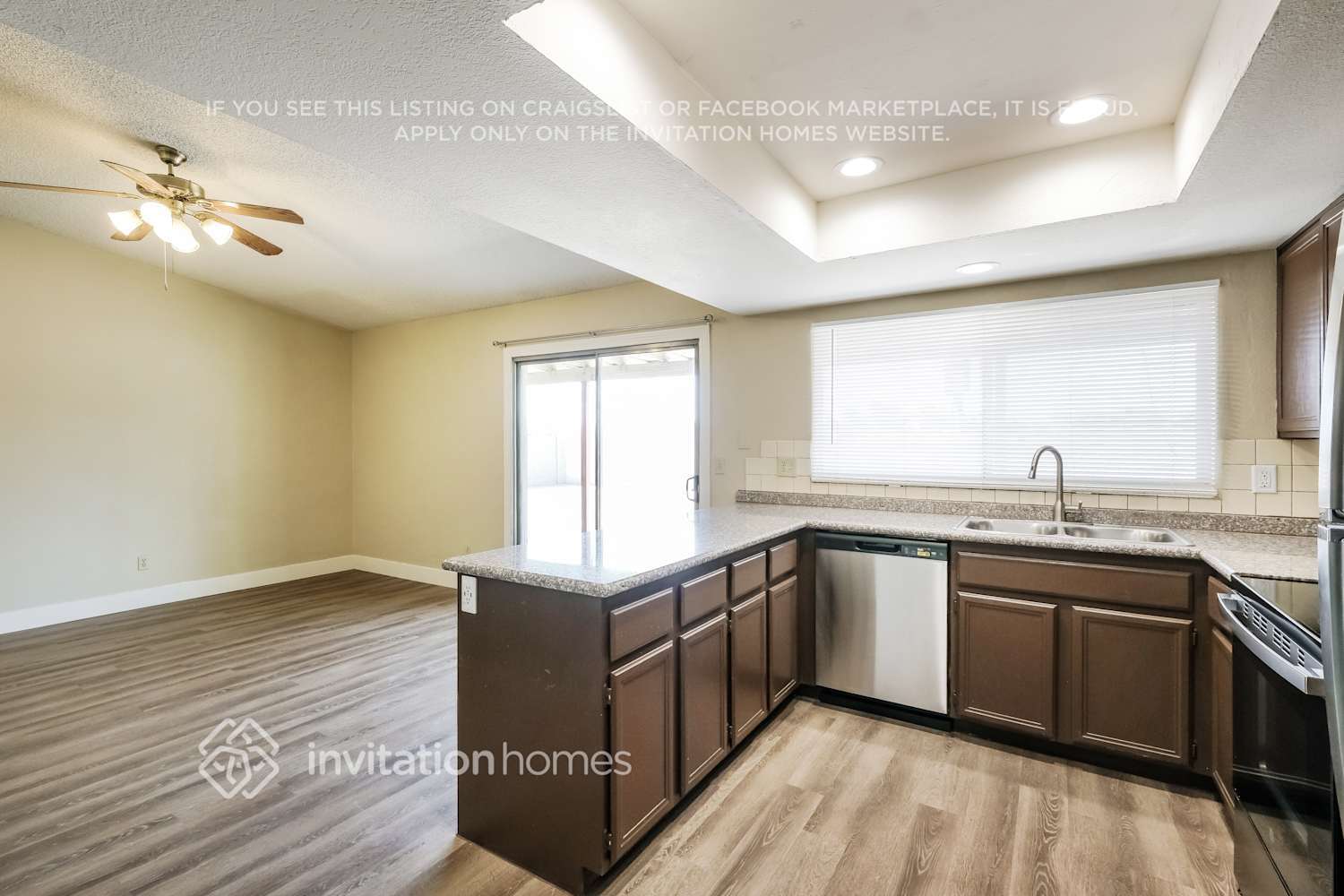 Building Photo - 9503 W Las Palmaritas Dr
