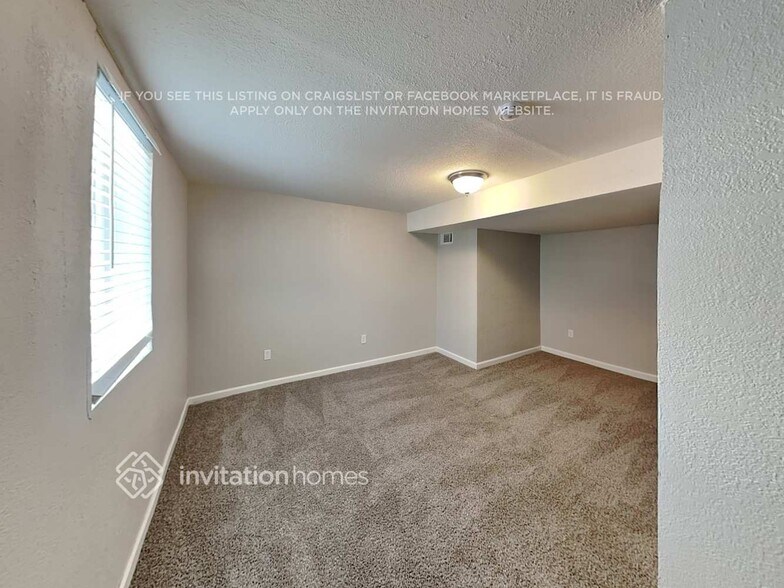 Building Photo - 2933 S Argonne St