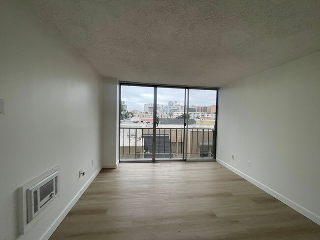 Building Photo - Available now! For Rent: Stunning Renovate...