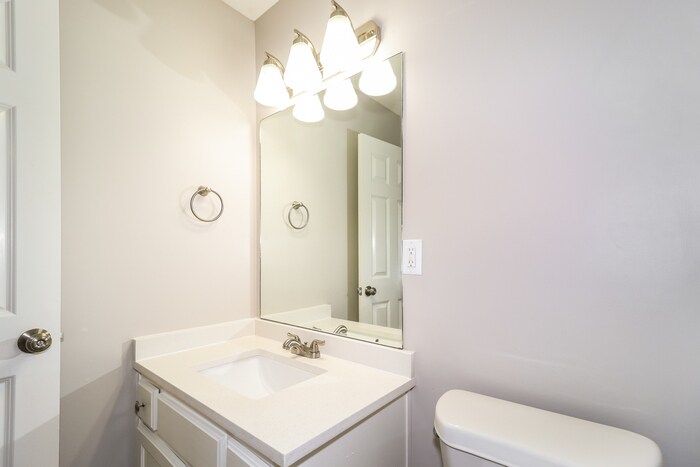 Building Photo - 10092 Cross Ridge Rd