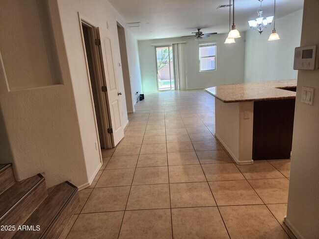 Building Photo - 7559 W Andrea Dr