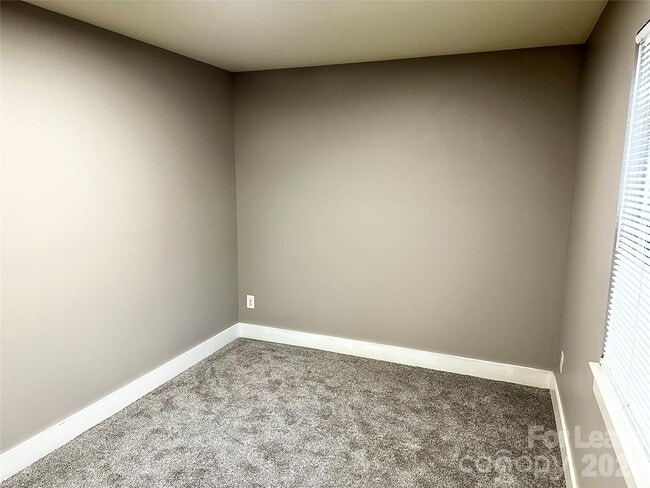 Building Photo - 110 Carpenter St