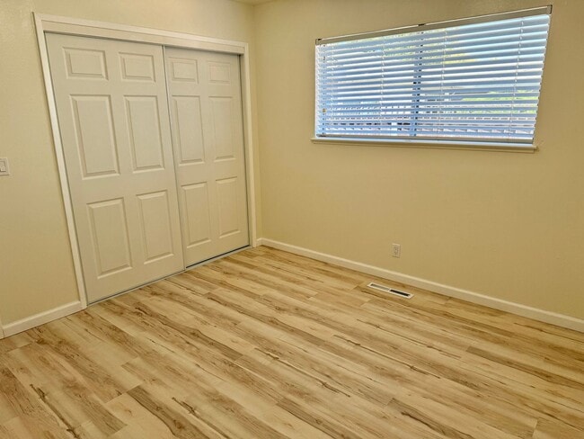 Building Photo - Willow Glen/Cambrian duplex - Beautifully ...