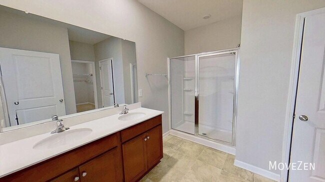 Building Photo - 22 Crestwood Pnes Trl