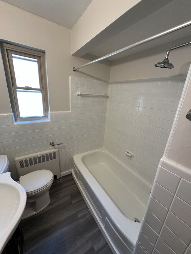 Building Photo - 6086 Dryden Ave