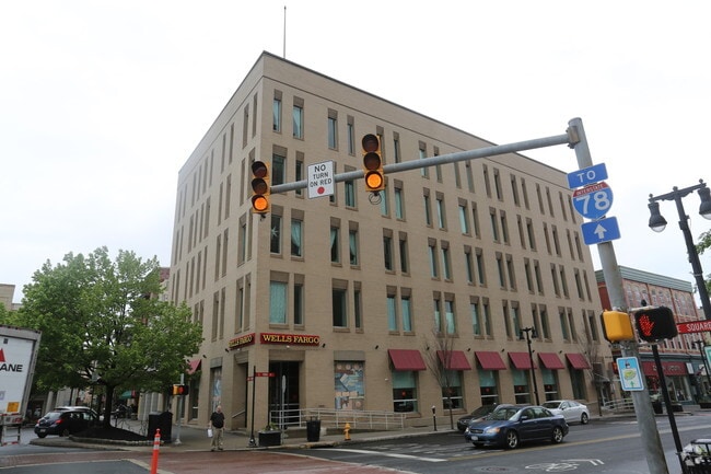 Exterior - 16 Centre Sq