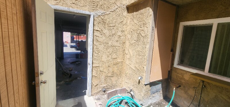 Building Photo - 402 N Alhambra Ave