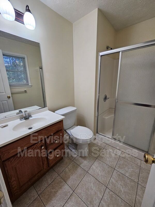 Building Photo - 120 Chimney Ridge Trail