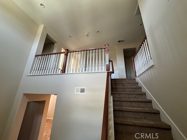 Building Photo - 16034 Skyridge Dr
