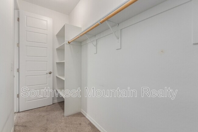 Building Photo - 2753 S 85th Way