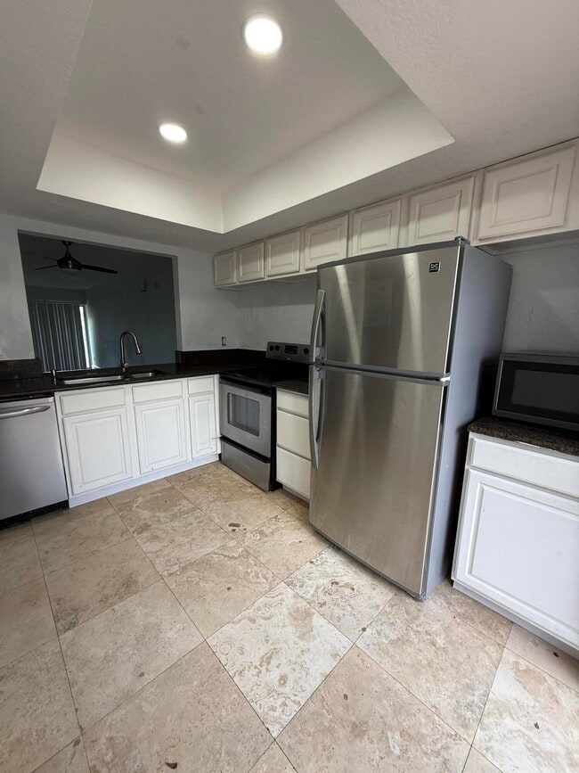 Building Photo - 9640 Oakburst Ln