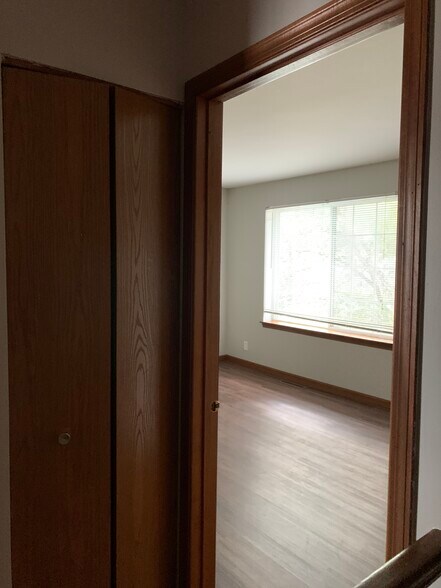 Building Photo - 6287 Fremont Dr