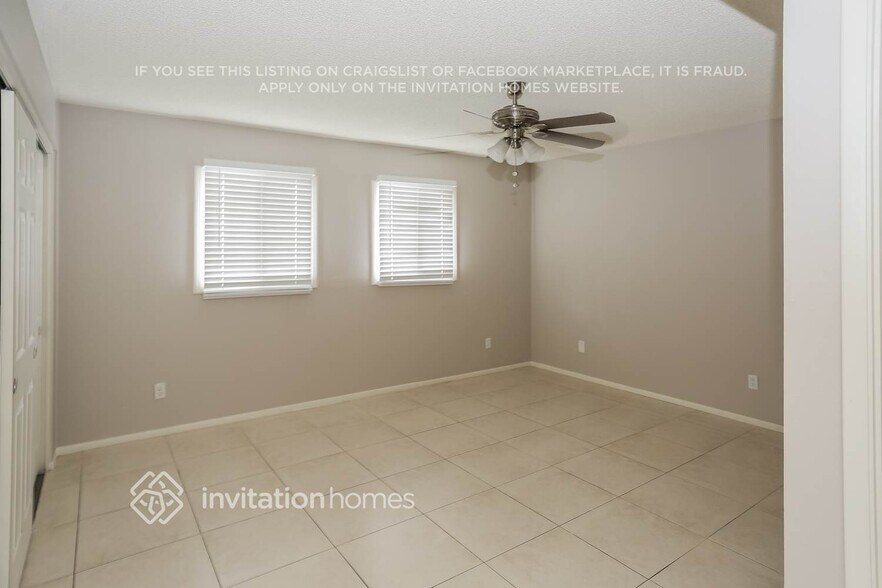 Building Photo - 5726 N 46th Ave